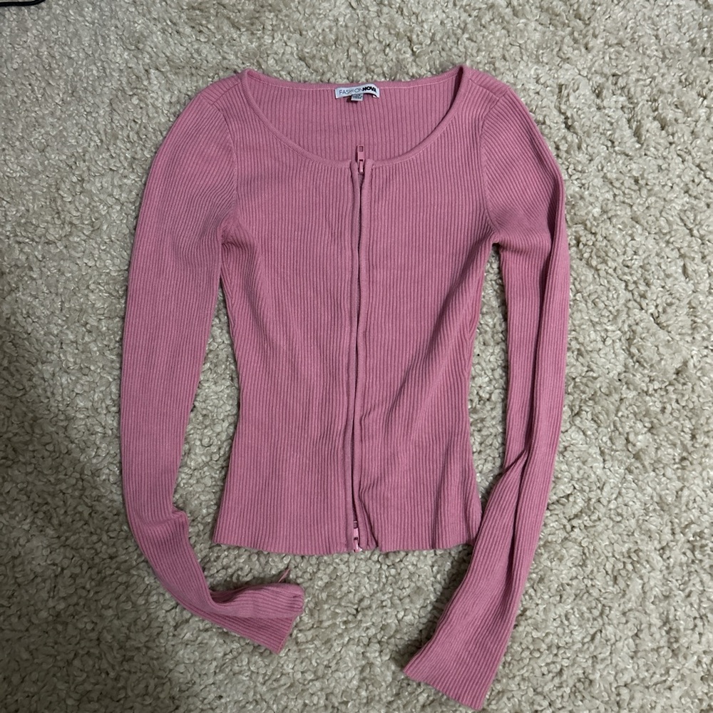 Y2K inspired zip up sweater